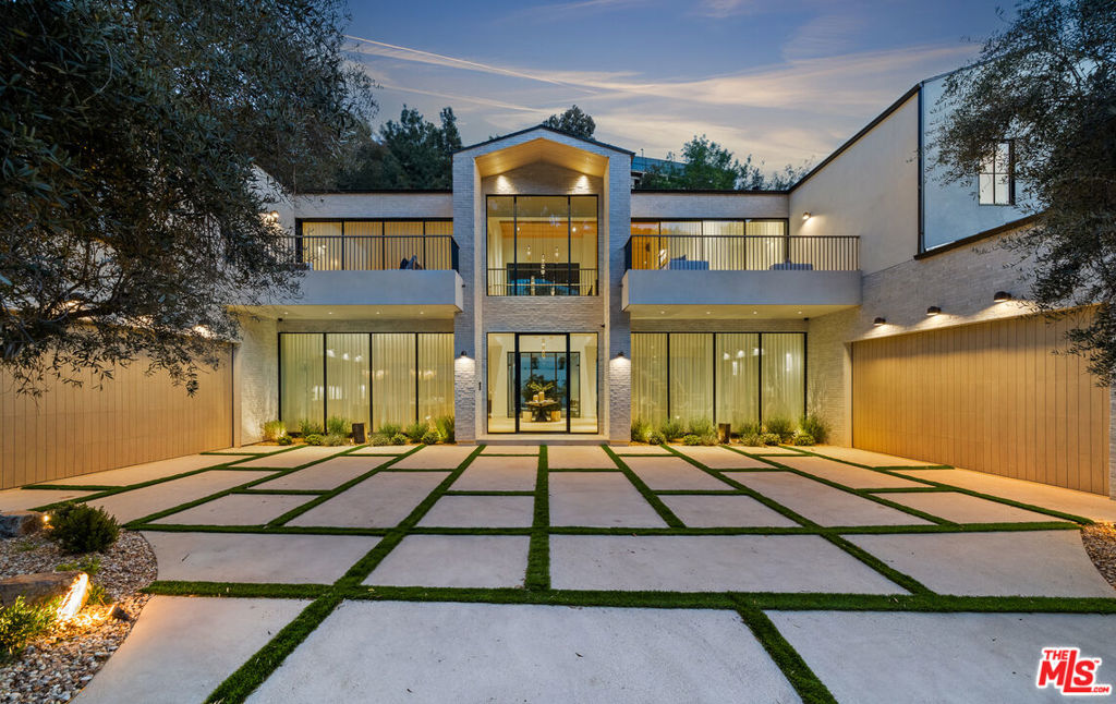 10950 Verano Road
