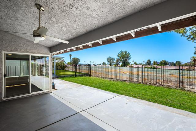 76761 Kentucky Avenue, Palm Desert CA: https://media.crmls.org/mediaz/7f5ea5ec-0526-4304-a593-534734c97a7c.jpg