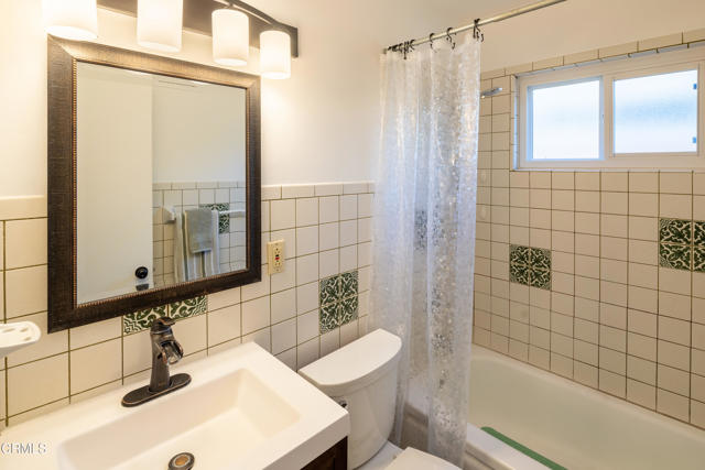 Detail Gallery Image 4 of 27 For 2326 Gloryette Ave, Simi Valley,  CA 93063 - 3 Beds | 2 Baths