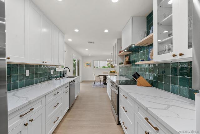 5632 Lone Star Drive, San Diego CA: https://media.crmls.org/mediaz/7f5f3af7-a9f7-4b96-ab22-5ec1d60aafe9.jpg