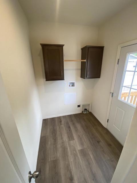 Image 15 of 21 For 99 Marigold Avenue