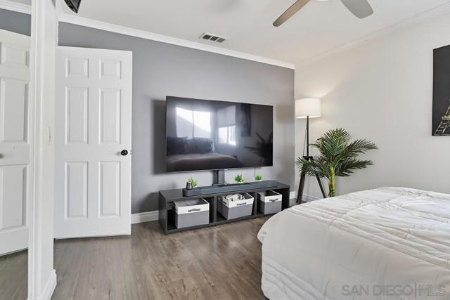 554 Friendly Ct E, El Cajon CA: https://media.crmls.org/mediaz/7f6021f8-742e-4ff8-b7c7-a923a7aa3b97.jpg