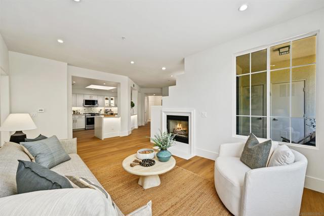 12370 Carmel Country Rd, San Diego CA: https://media.crmls.org/mediaz/7f604586-16af-48ab-9b2a-7bdeeddcf5d8.jpg