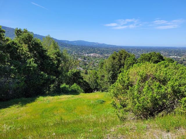 16870 Quarry Road, Los Gatos CA: https://media.crmls.org/mediaz/7f60ecbf-67a2-46ed-8ec6-2b8339f828e2.jpg