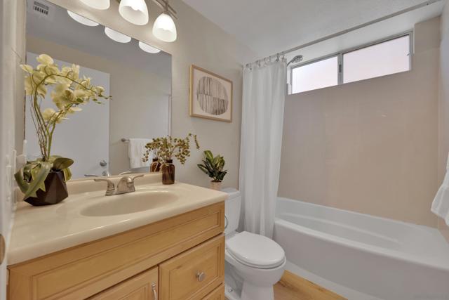 13710 Ahwahnee Way, Poway CA: https://media.crmls.org/mediaz/7f614d18-1d16-443e-acd5-c7cf32f3e2aa.jpg