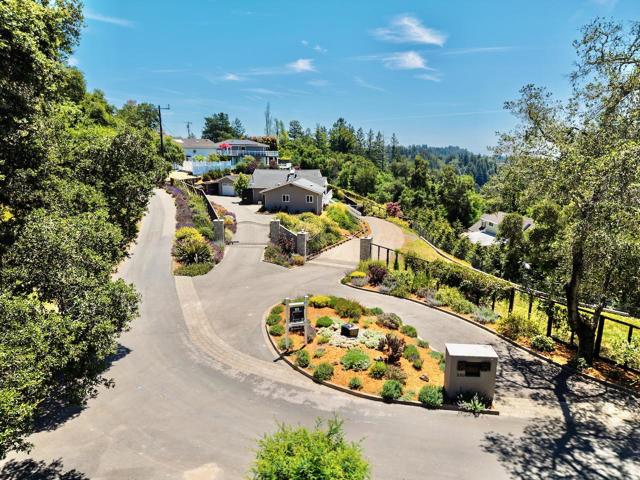 520 Sand Hill Road, Scotts Valley CA: https://media.crmls.org/mediaz/7f61739a-59bb-426f-b3f9-8bb105aa9ffc.jpg