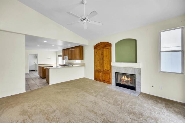 6017 Piros Way, Oceanside CA: https://media.crmls.org/mediaz/7f61eda6-efba-4d79-86aa-29dbb1548dd6.jpg