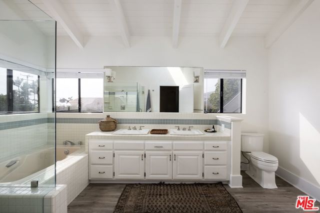 Drew Fenton | 29328 Heathercliff Road Malibu CA | MLS: 7286052