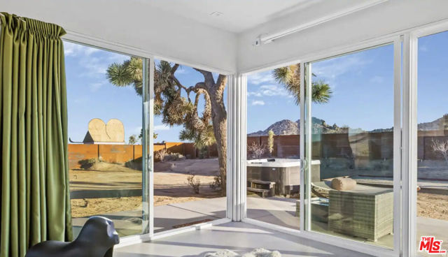 5256 William S Hart Road, Pioneertown CA: https://media.crmls.org/mediaz/7f626cea-ed05-4c92-9fcd-4e714fd9d2d3.jpg