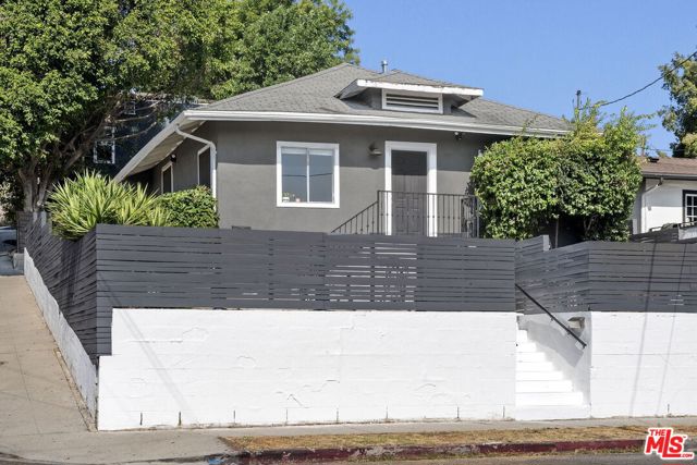 5375 Raphael Street, Los Angeles CA: https://media.crmls.org/mediaz/7f632563-d03c-42fb-b906-dc0ccd7e60f3.jpg