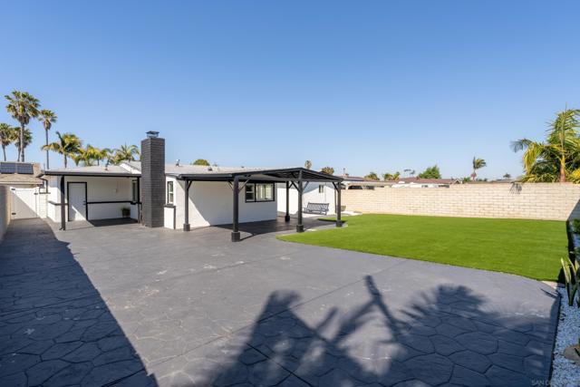3375 Karok Avenue, San Diego CA: https://media.crmls.org/mediaz/7f63b0b2-2c28-4515-a504-de8f6ef36c77.jpg