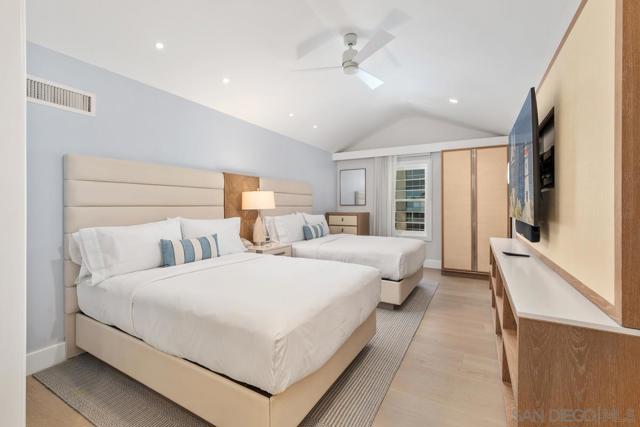 Image 20 of 43 For 1500 Orange Ave  62