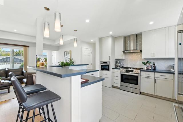 583 Hawthorne Avenue, San Bruno CA: https://media.crmls.org/mediaz/7f63e130-2985-4e2d-8fb8-edecd61fb567.jpg
