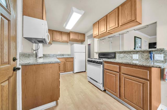 2989 Betsy Way, San Jose CA: https://media.crmls.org/mediaz/7f63e2e6-98ae-4bc9-a8a1-a3713e21fe79.jpg