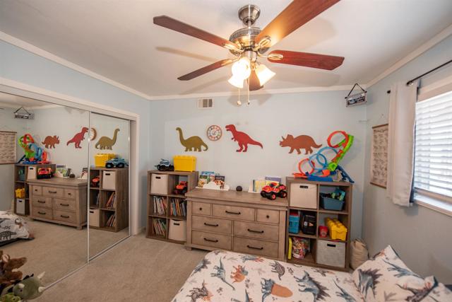 Detail Gallery Image 7 of 63 For 2094 Thibodo Ct, Vista,  CA 92081 - 3 Beds | 2 Baths