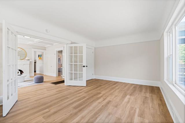 551 53rd Street, Oakland CA: https://media.crmls.org/mediaz/7f64b5b4-1d68-446e-9424-c33cf127f202.jpg