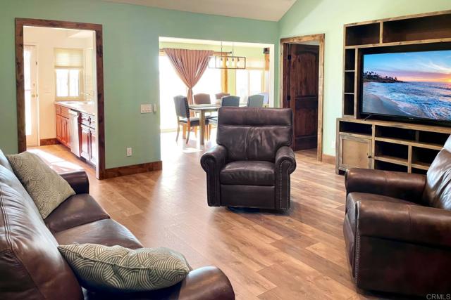 14787 Caminito Orense Oeste, San Diego CA: https://media.crmls.org/mediaz/7f657712-5f1f-4d9a-8ed9-88d28a3d6950.jpg