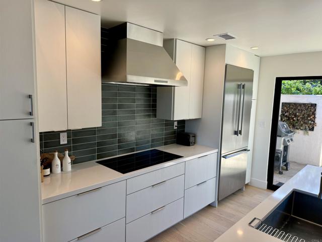 Detail Gallery Image 8 of 16 For 6173 Paseo Arbolado, Rancho Santa Fe,  CA 92067 - 2 Beds | 2/1 Baths