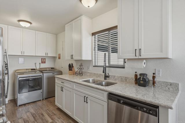 Detail Gallery Image 13 of 39 For 3176 Isabella Dr, Oceanside,  CA 92056 - 2 Beds | 2 Baths