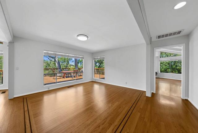 7175 Red Holly Court, San Jose CA: https://media.crmls.org/mediaz/7f674b56-b38a-46f2-ad3e-aec79ba5cdec.jpg