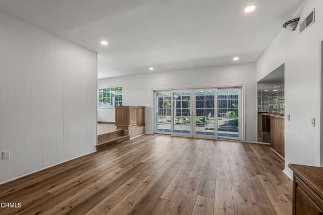 Detail Gallery Image 17 of 50 For 327 Bethany St, Thousand Oaks,  CA 91360 - 4 Beds | 2/1 Baths