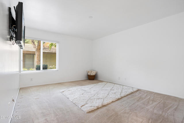 1103 Catlin Street, Simi Valley CA: https://media.crmls.org/mediaz/7f67bd84-9a98-401f-8838-9b8b59002202.jpg