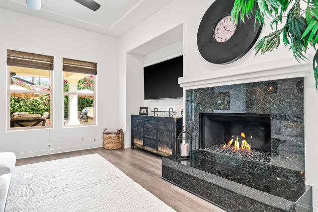 76158 Via Montelena, Indian Wells CA: https://media.crmls.org/mediaz/7f680413-b2f1-4680-8f32-bc9178b0cfb1.jpg