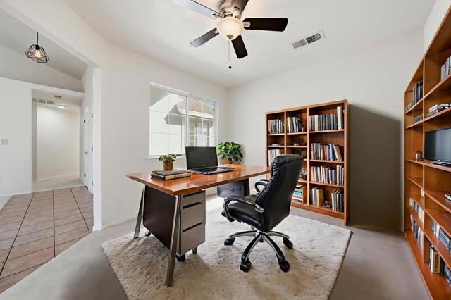 612 Saffron Street, Hanford CA: https://media.crmls.org/mediaz/7f68dda0-07df-4ccc-aec1-5898fb99caf8.jpg