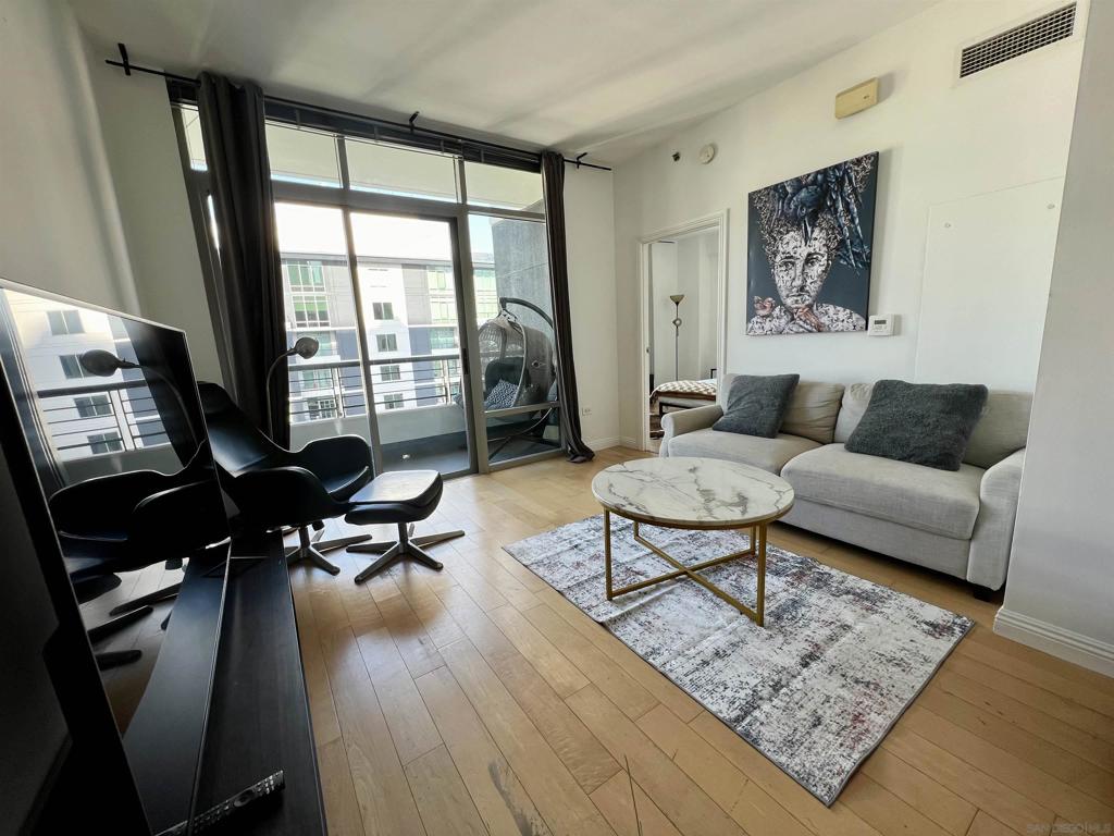 425 Beech St - photo 2