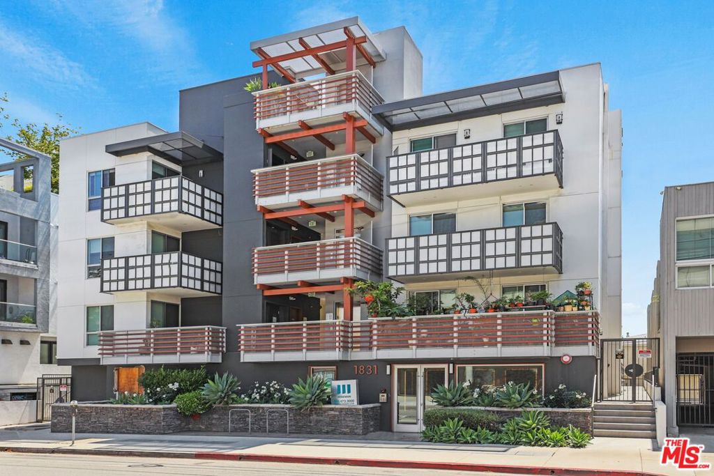 1831 Sawtelle Boulevard #302