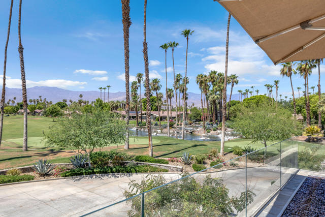 207 Bouquet Canyon Drive, Palm Desert, CA 92211