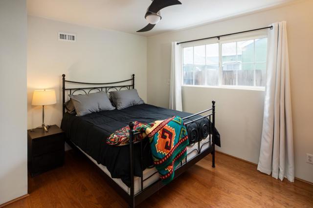 402 Poplar Avenue, Redwood City CA: https://media.crmls.org/mediaz/7f69babf-04af-4b06-9fbd-6cb3c027c283.jpg