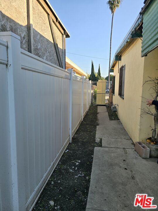 1415 Caldwell Street, Compton, California 90220, 4 Bedrooms Bedrooms, ,2 BathroomsBathrooms,Single Family Residence,For Sale,Caldwell,24379607
