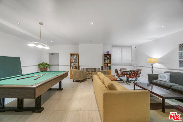 1531 Camden Avenue, Los Angeles CA: https://media.crmls.org/mediaz/7f6afec8-f6df-4ebf-a301-b5e03b064743.jpg