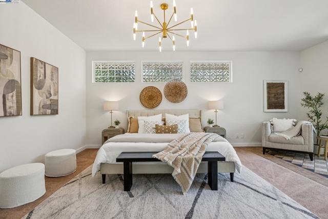3296 Walnut Ln, Lafayette CA: https://media.crmls.org/mediaz/7f6b12a7-eec9-4ded-b51a-9c7a89eb7d8c.jpg