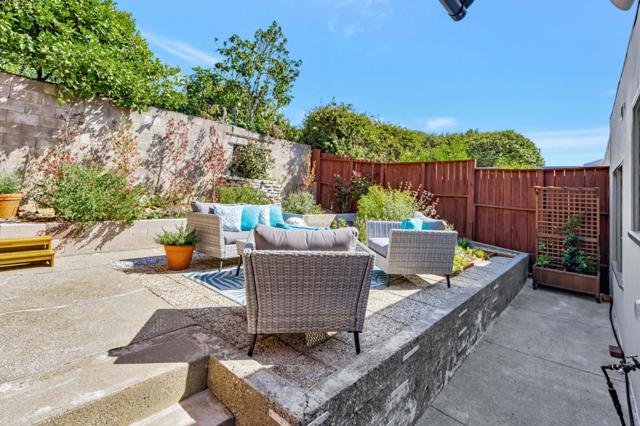 238 Harkness Avenue, San Francisco CA: https://media.crmls.org/mediaz/7f6b5941-56c2-4ed7-b2f6-958c2eafc270.jpg