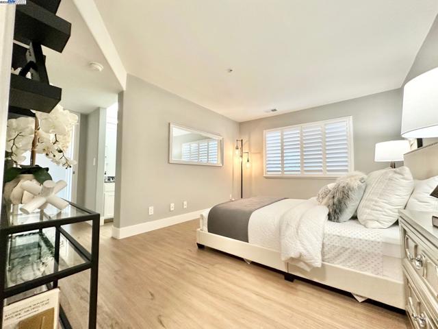 21239 Gary Dr, Hayward CA: https://media.crmls.org/mediaz/7f6c5eeb-7e5c-45ca-965d-83c55e24247e.jpg