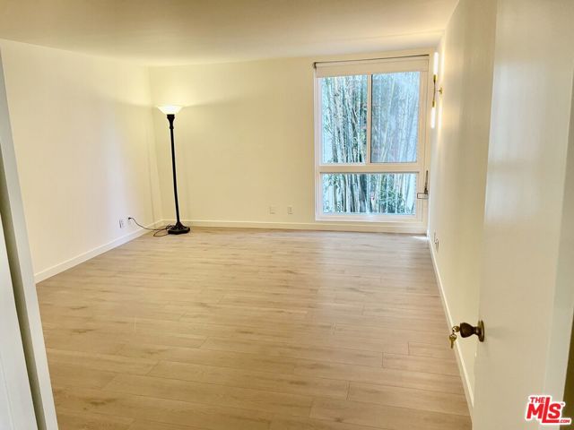 15480 Antioch Street, Pacific Palisades CA: https://media.crmls.org/mediaz/7f6cc36a-da4c-49c5-9a17-c9fe58e597b2.jpg