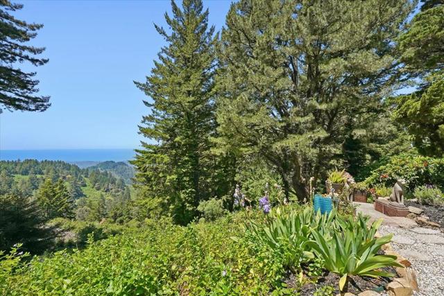 12960 Skyline Boulevard, Woodside CA: https://media.crmls.org/mediaz/7f6cf709-1303-4ca2-81c8-800c1e5c6155.jpg