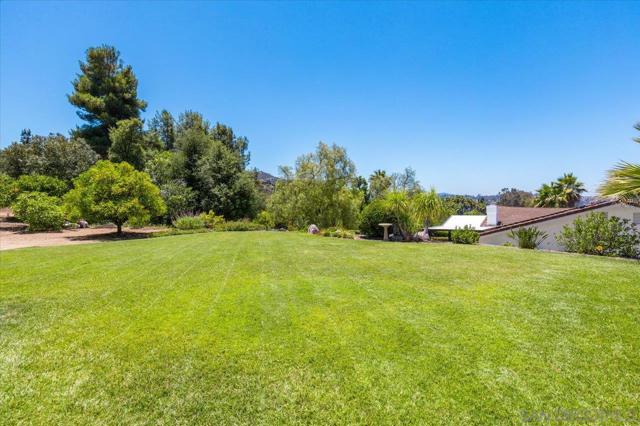 Image 16 of 42 For 13223 Silver Saddle Ln