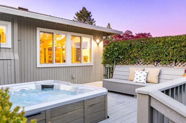 105 Jocelyn Court, Santa Cruz CA: https://media.crmls.org/mediaz/7f6df364-56fb-479b-b135-c6d1cb725089.jpg