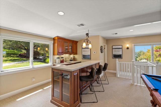 16541 Cypress Way, Los Gatos CA: https://media.crmls.org/mediaz/7f6ec2c7-0e68-4493-986a-a3ea230e44a2.jpg