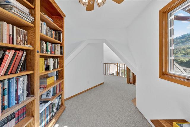 5224 Twin Falls Road, Morgan Hill CA: https://media.crmls.org/mediaz/7f6ef603-d19d-46ba-94bb-fab6664c6a3e.jpg