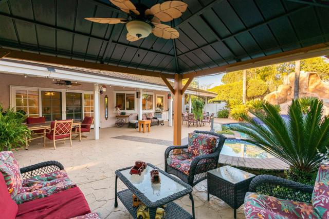 Detail Gallery Image 30 of 59 For 351 Sheila Ln, Fallbrook,  CA 92028 - 3 Beds | 3 Baths