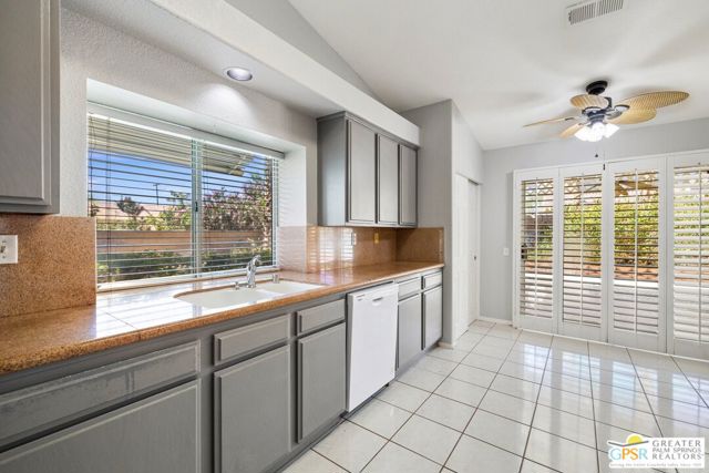 42667 Cardiff Street, Palm Desert CA: https://media.crmls.org/mediaz/7f708c7c-7939-42c2-a6df-ec831fa6d785.jpg