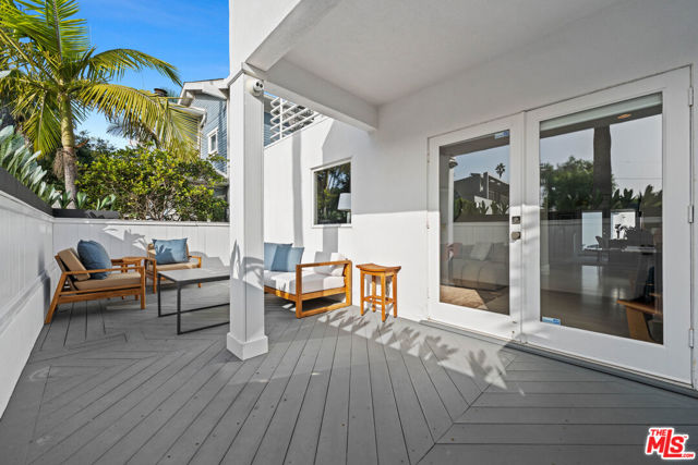 2332 Ocean Avenue photo 3