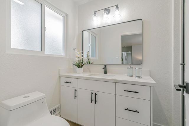 657 Coleraine Court, Sunnyvale CA: https://media.crmls.org/mediaz/7f7303c6-5015-4c60-86c3-46dc8181507f.jpg