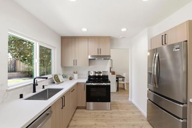 Image 16 of 58 For 1368 Goldenlake Road