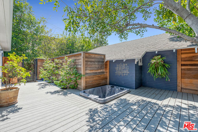 7024 De Longpre Avenue, Los Angeles CA: https://media.crmls.org/mediaz/7f734b9c-d079-443c-bf74-d3fcdf8439e2.jpg