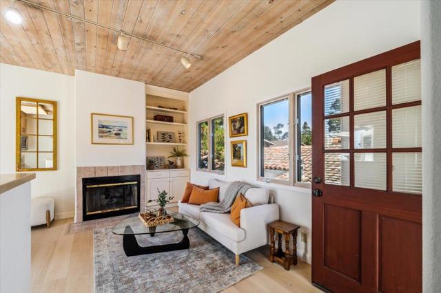 24826 Santa Fe Street, Carmel CA: https://media.crmls.org/mediaz/7f73a1b1-dde7-45ec-b8e9-6b48f3cb5e19.jpg